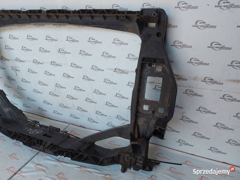 AUDI Q3 I 13r pas przedni wzmocnienie 8U0805594A Kielce