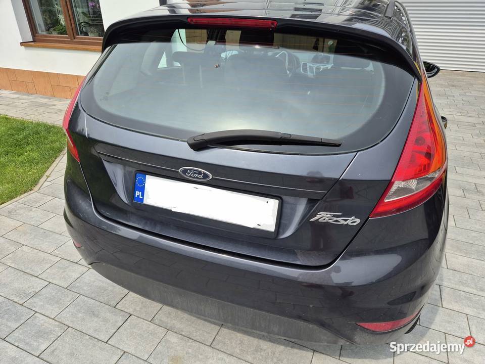 Ford fiesta z gazem fabrycznym ASR (kontrola trakcji)