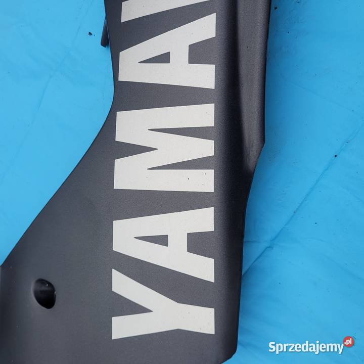Yamaha R1 RN09 0203 owiewka owiewki bok Nowy Tomyśl