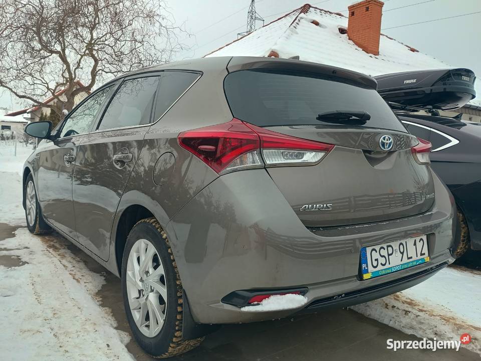 Toyota Auris II 18 Hybrid Salon Polska nieuszkodzony
