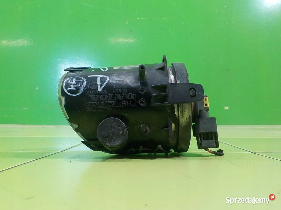 VOLVO V70 III 24 D5 08r KOMBI 5D halogen prawy Suków sprzedam