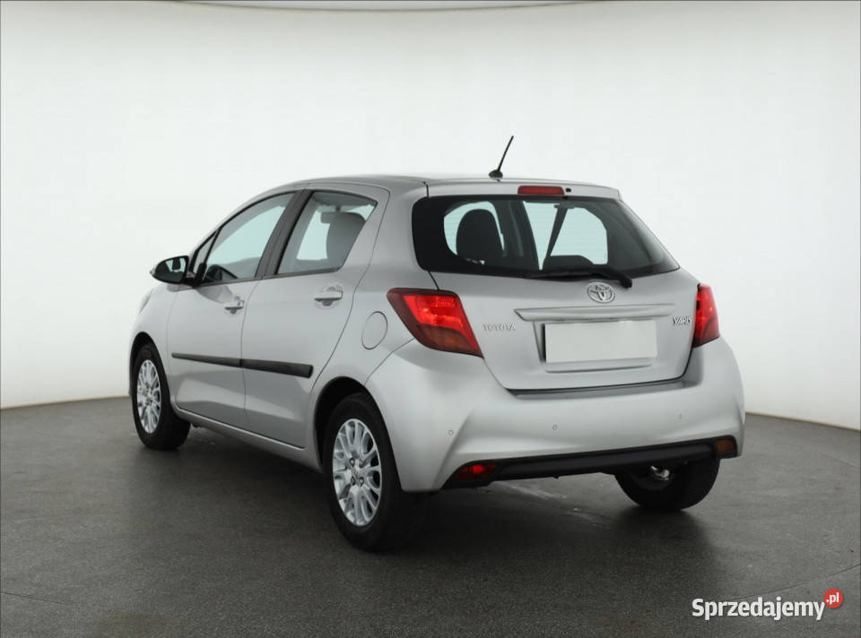 Toyota Yaris 133 Dual VVTi poduszka powietrzna Yaris Piaseczno