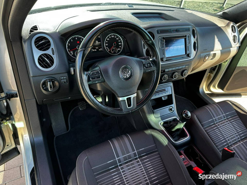 Volkswagen Tiguan KameraCzujniki Grzane fotele nieuszkodzony Kąty Opolskie