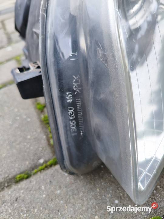 Lampa reflektor audi A4 B7 ksenon