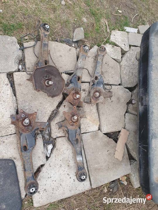 Wahacz tylny prawy lewy Volvo s40 v40 9604 sprzedam