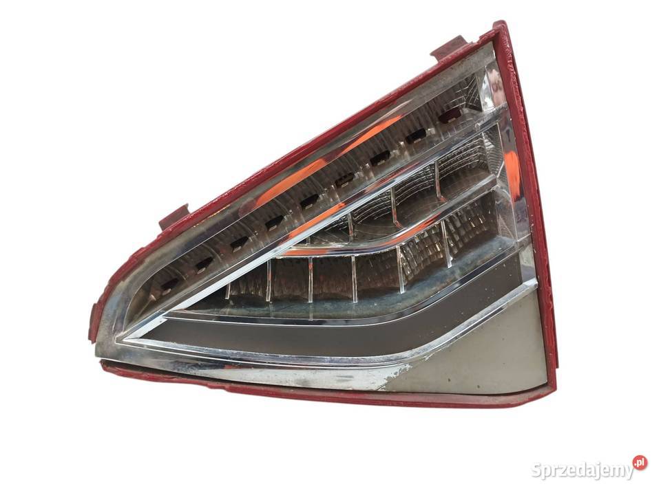 LAMPA TYŁ W KLAPĘ PRAWA 8T0945094C Audi A5 I