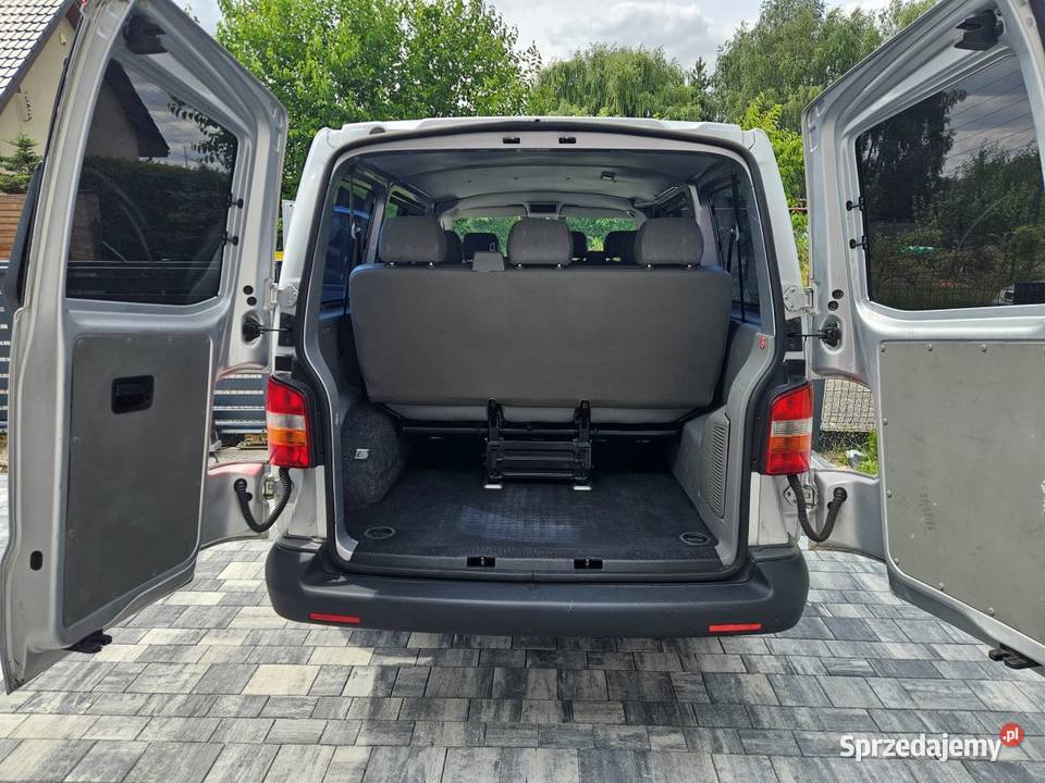 Volkswagen T5 wersja 9 osobowa Sieradz