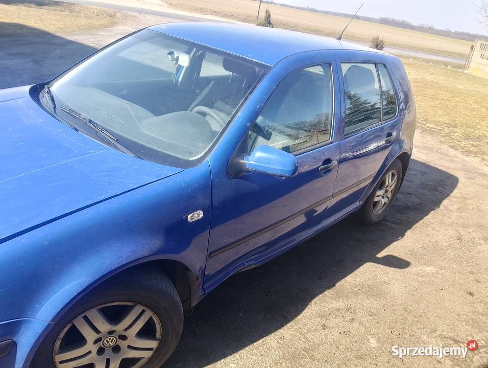 Części VW golf 4 drzwi zderzaki hak maska kola kujawsko-pomorskie Strzelno