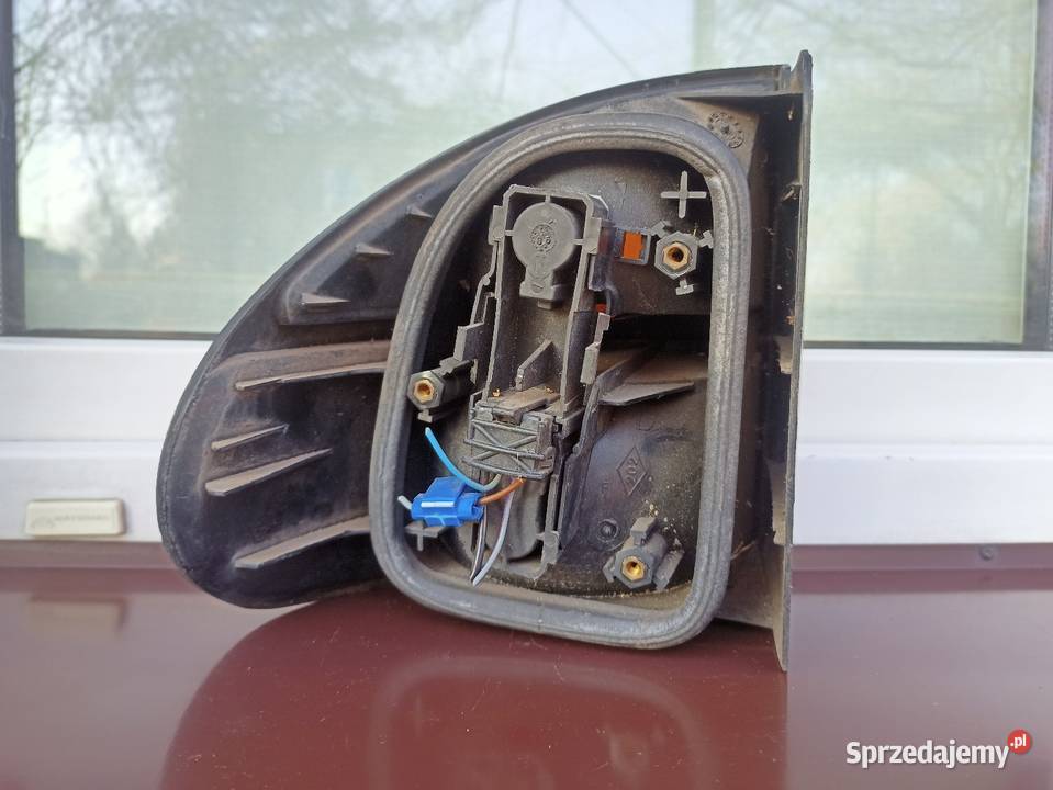 Renault Laguna 1 I lampa tył tylna prawa w Sieradz sprzedam