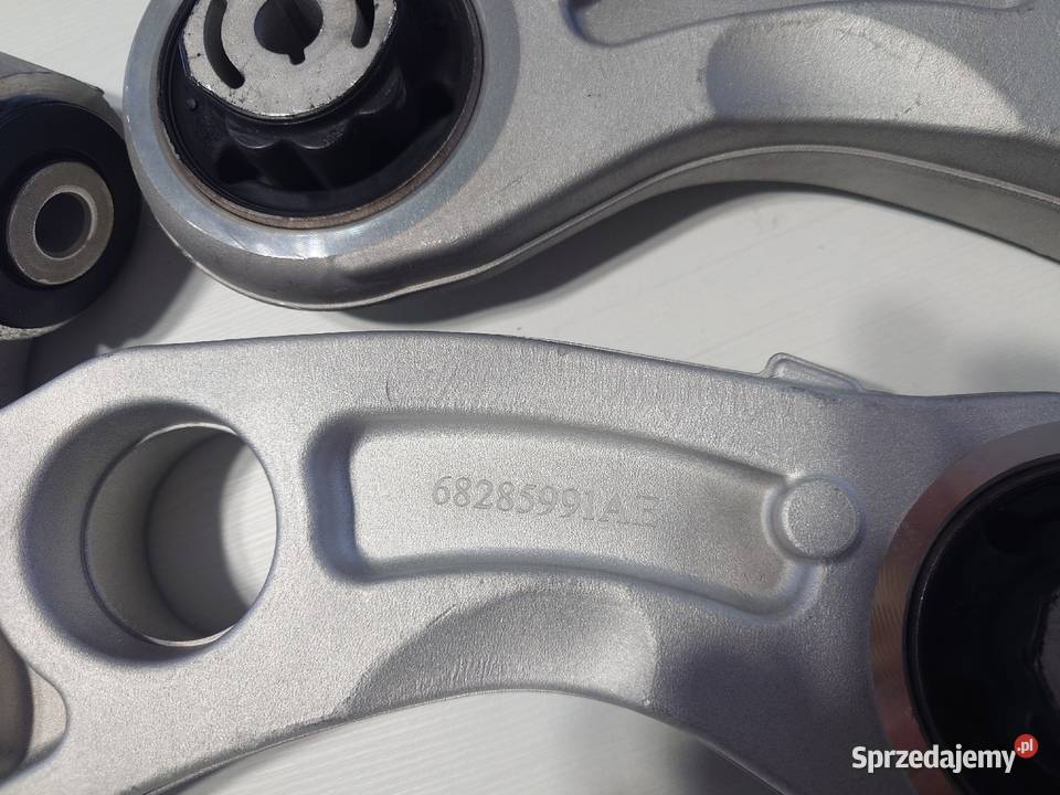 68285991AE 68285992AE Wahacz Cherokee KL Wahacze Płońsk sprzedam