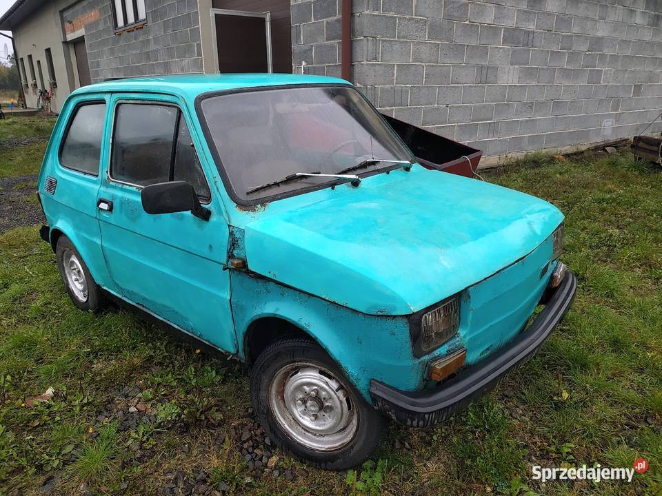 Fiat 126p Z bordową deską Aleksandrów Łódzki