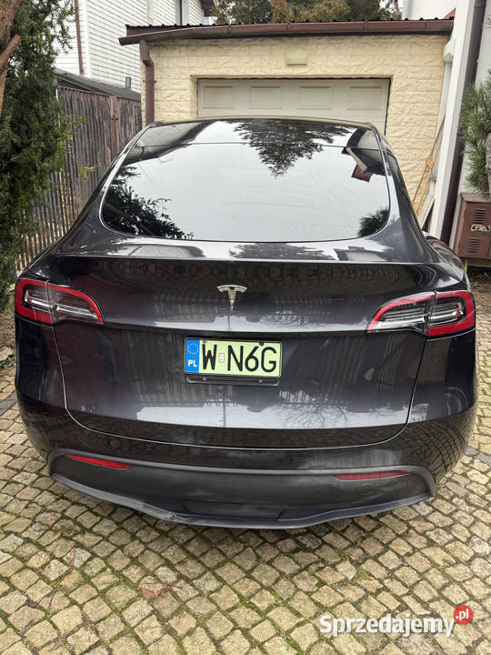 TESLA Y 374KM