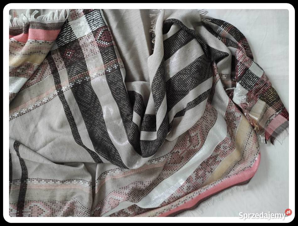 Piękny elegancki szal duża chusta 142x144 mazowieckie Płock