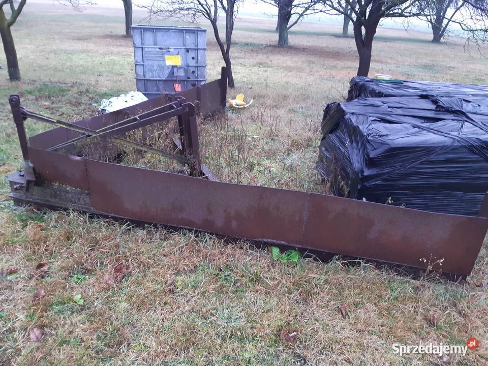 Spych zgarniak równiarka pług do śniegu ziemi Suchożebry