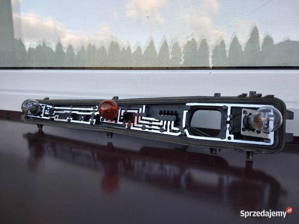 Ford Fiesta MK5 3d wkład oprawka lampy tył Lampy tylne Sieradz sprzedam