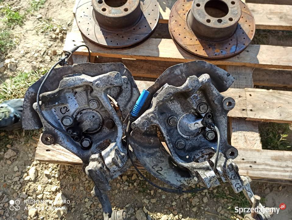 bmw e39 piasta zwrotnica przod sprzedam