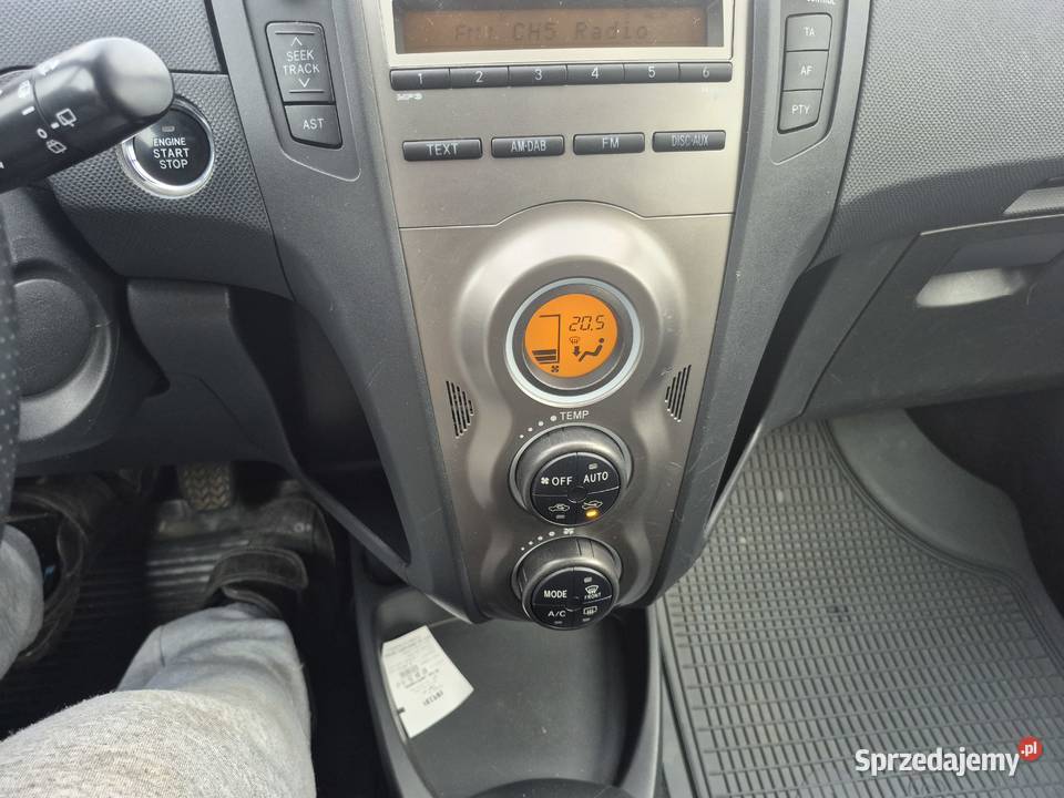 Toyota Yaris 4D4 super oszczędna podkarpackie Rzeszów