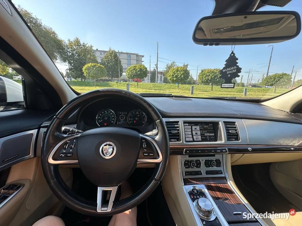 Jaguar XF z 2013 r silnik 30 LPG 4x4 Zamość sprzedam