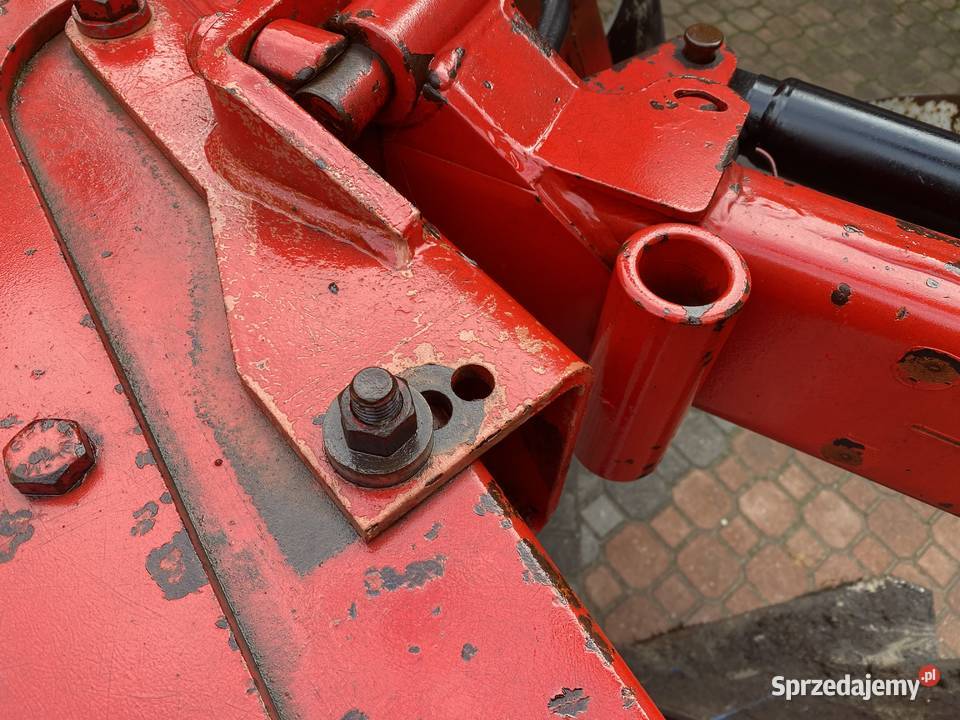 Pług obrotowy Overum Massey Ferguson 4 skibowy Dawidy