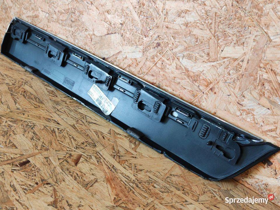 VOLVO XC60 LIFT LISTWA DRZWI PRAWY TYŁ 31333819 Pleszew