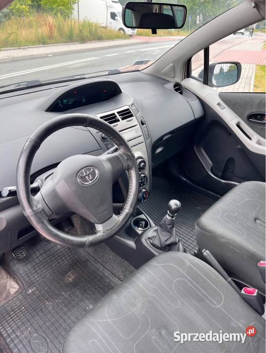 Toyota Yaris 14 klima salon Polska Zgierz