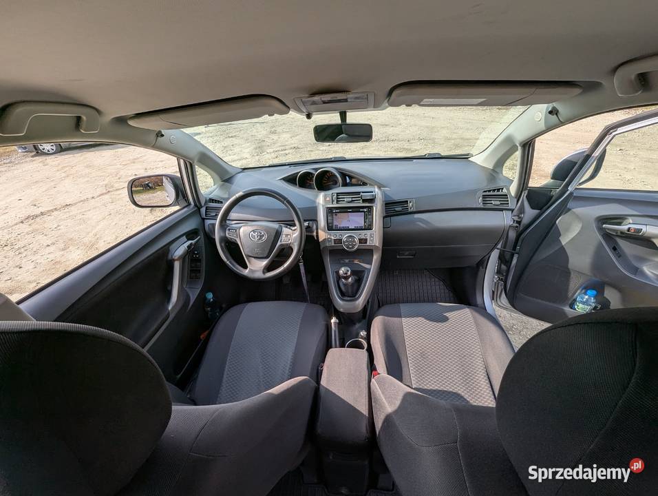 Toyota Verso 20 D4D drugi właścicielauto krajowe 125KM Niepruszewo