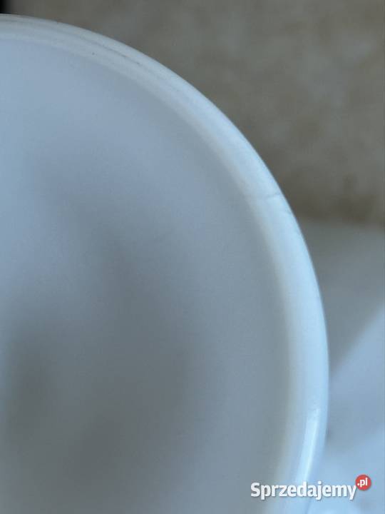 Cukiernica z figurą kobiety Ząbkowice podkarpackie Mielec