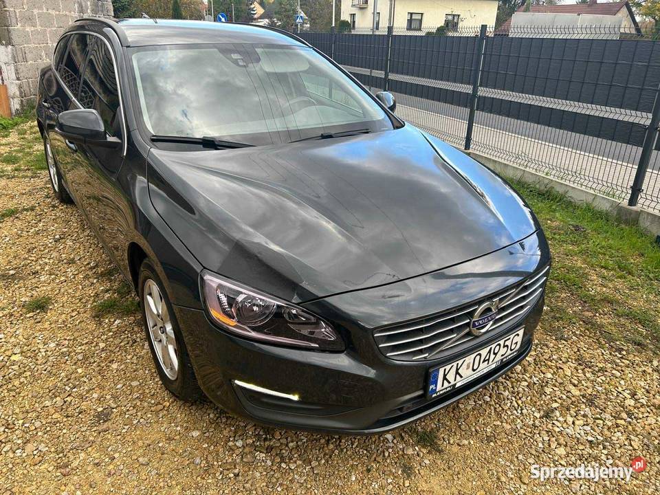 Volvo V60 Lift D2 super stan niski przebieg Huta Komorowska