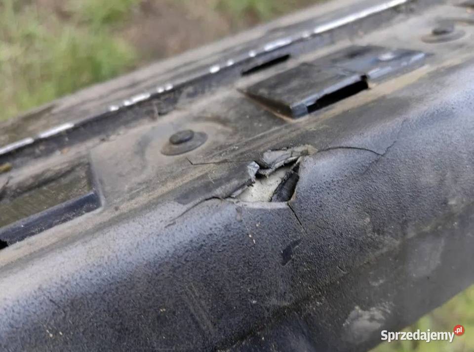 Zderzak tył tylny BMW E32 śląskie Żory