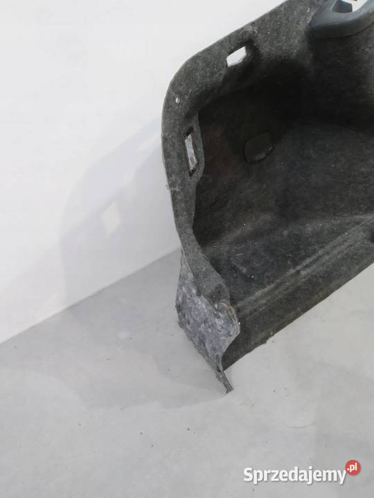 TAPICERKA BOCZEK BAGAŻNIKA LEWY TYŁ Dodge