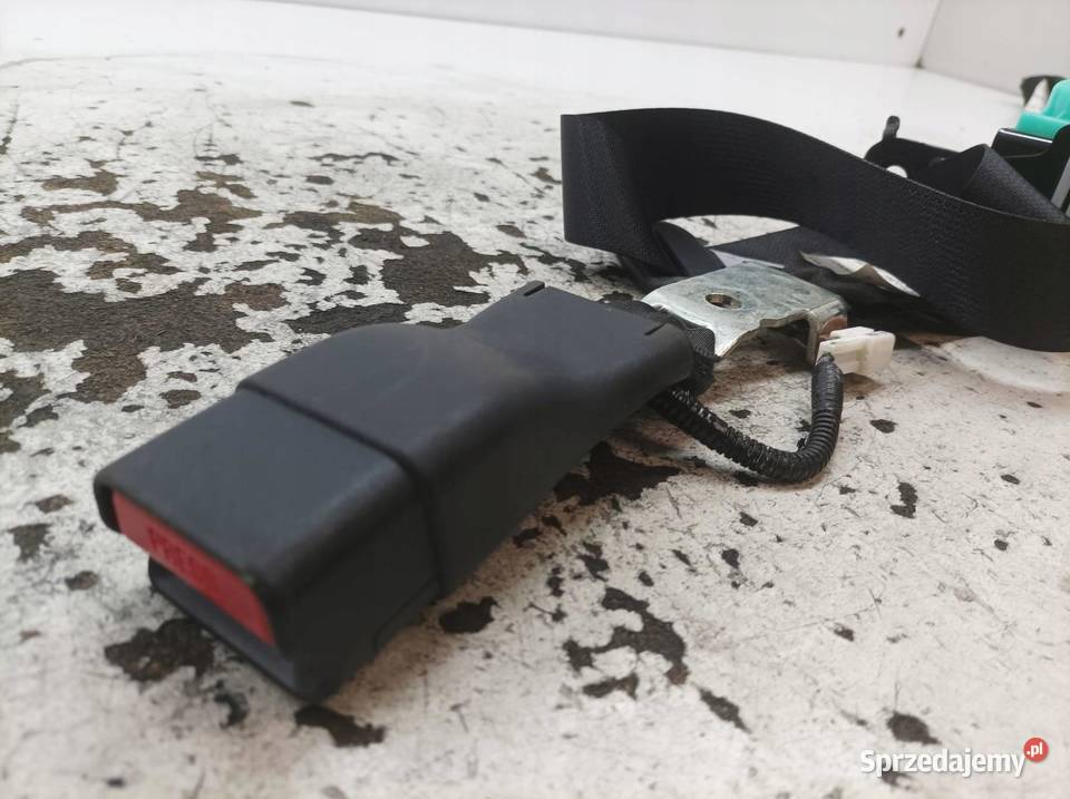 PAS BEZPIECZEŃSTWA ŚRODKOWY TYŁ KANAPY E16 E17