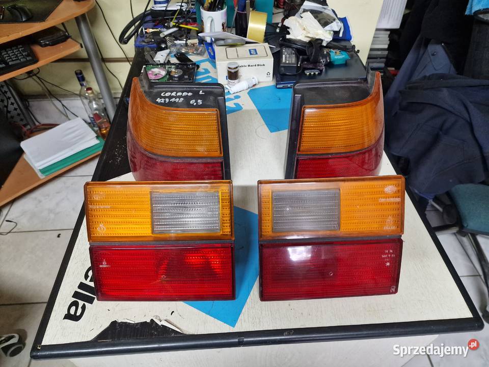 Lampy tył vw corrado komplet ładny stan Skoczów