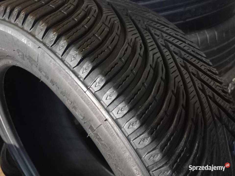 4x Opona UŻYWANA ZIMOWA 24545R18 BFGOODRICH 246 18cale Zaścianki