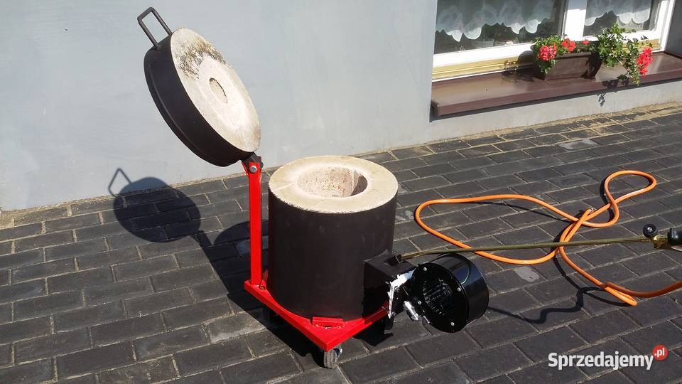 Piec do odlewnia topnienia aluminium