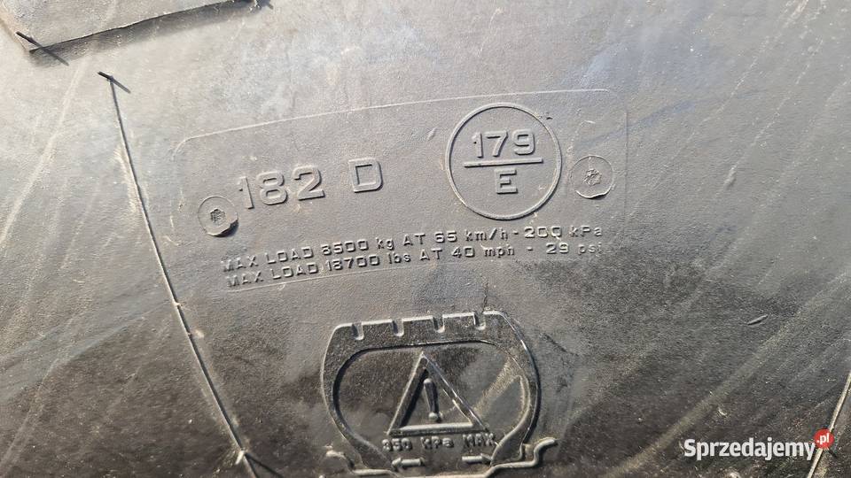 Opona o rozmiarze 71070r42 Firmy Trelleborg warmińsko-mazurskie Nowe Miasto Lubawskie