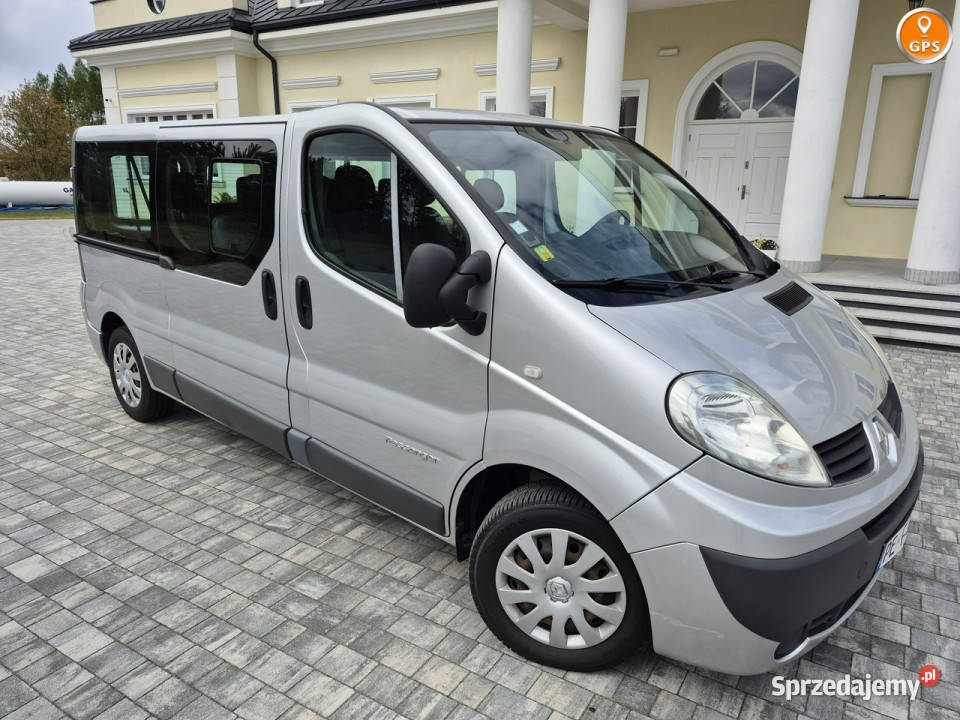 Renault Trafic LONG 9 osobowy PASANGER 115