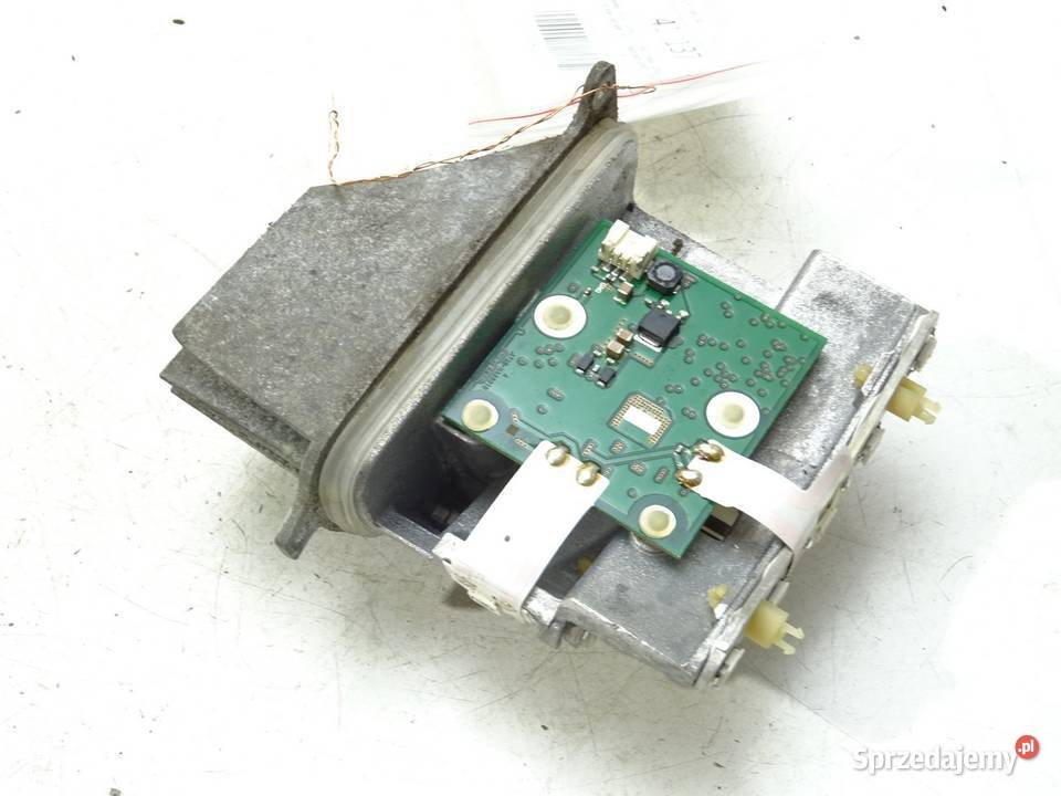 KIERUNKOWSKAZ PRAWY PRZÓD LED BMW E91 0412