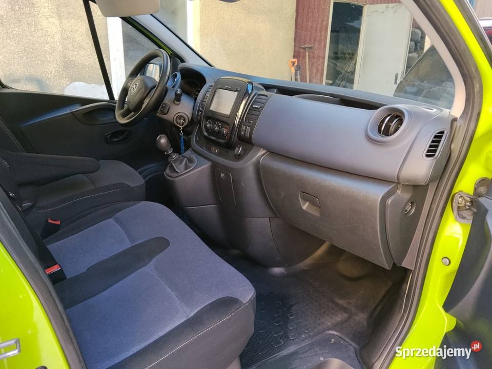 Opel Vivaro 16 Biturbo 9osobowy Psary