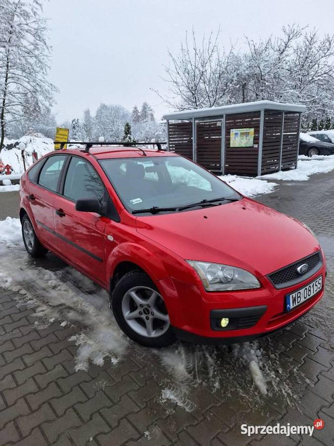 Ford Focus14 benzynaklimaelektrszyby czerwony Dębica