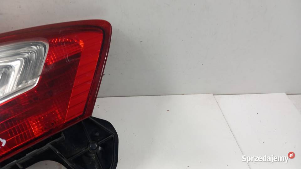 FORD MONDEO MK4 LIFT HB LAMPA TYŁ LEWY W KLAPĘ osobowe