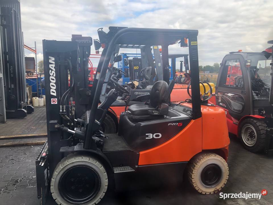 DOOSAN G30P5 wózek widłowy Zator