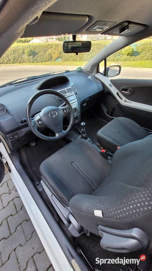 Toyota Yaris 133 VVTI 992011 R106 Skawina