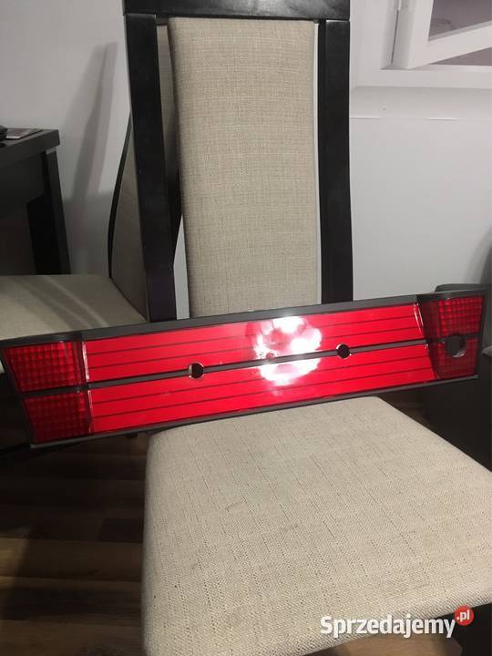 Blenda tylnej klapy BMW E34 nie HELLA Kutno sprzedam