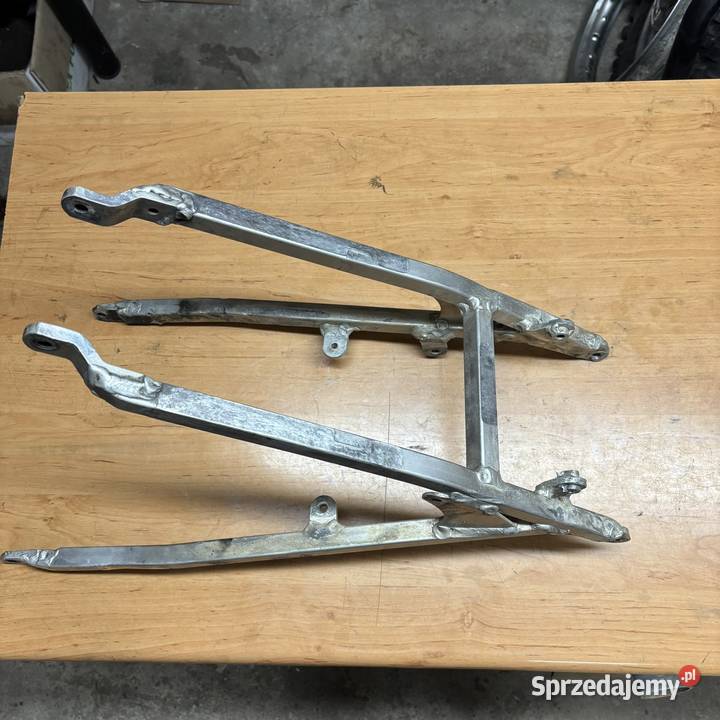 Aluminiowy subframe Suzuki RM 125 250 19962000 Bielawa