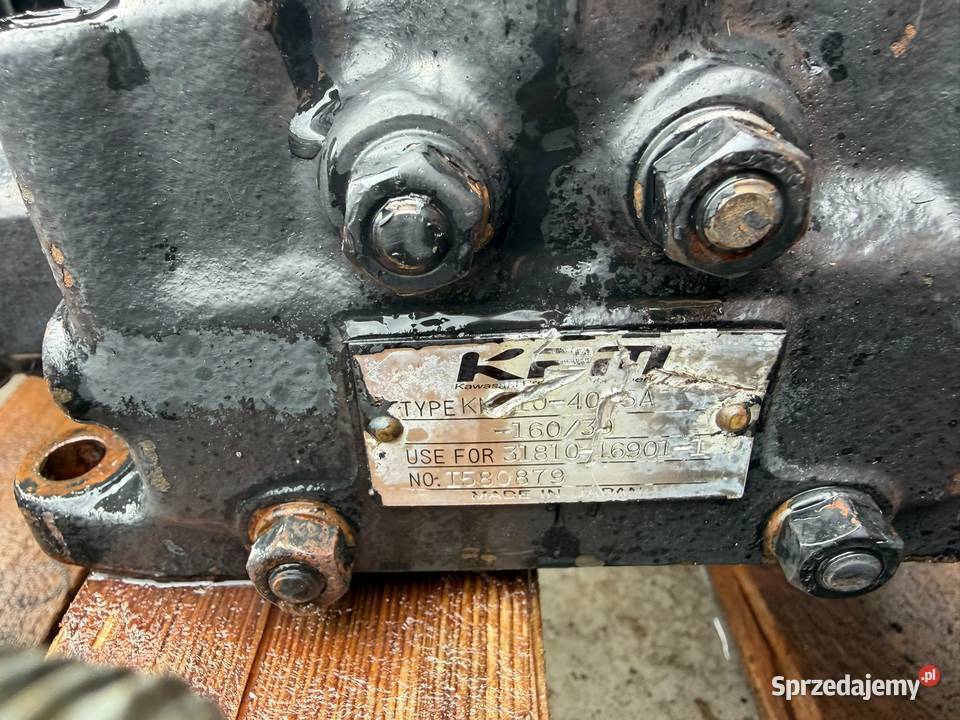 Rozdzielacz hydrauliczny czterosekcyjny