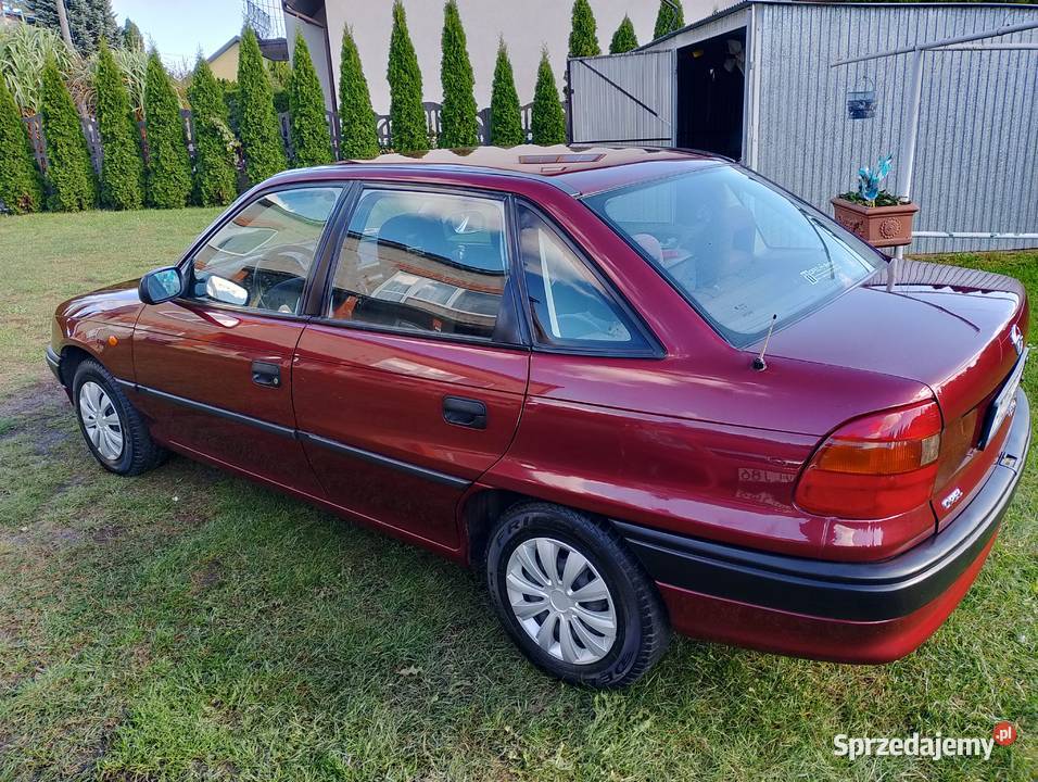 Opel Astra F classic sedan wspomaganie Turek