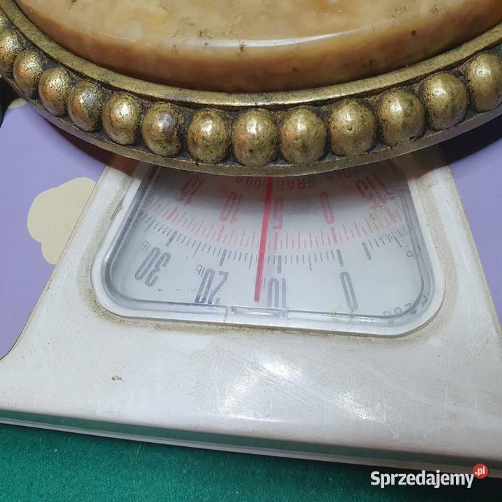 Duża kamienna podstawa do lampy naftowej