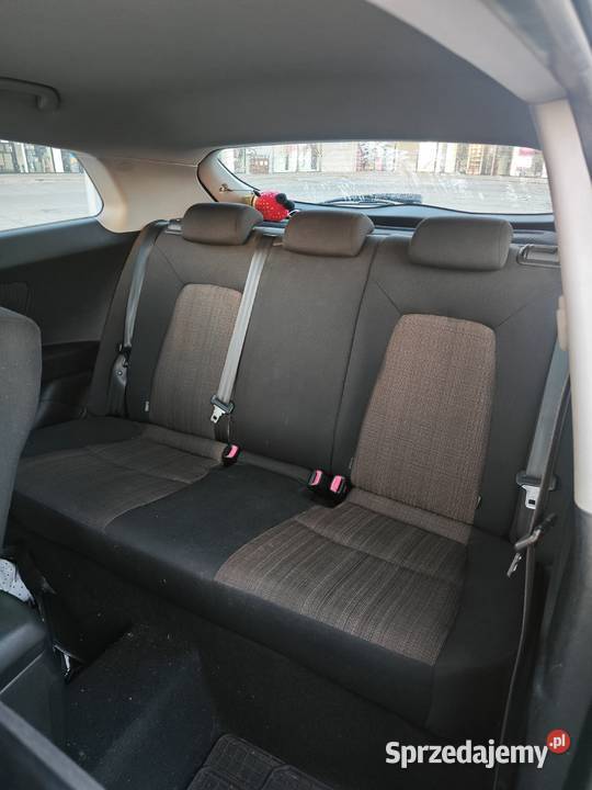 Sprzedam kia ceed nieuszkodzony sprzedam