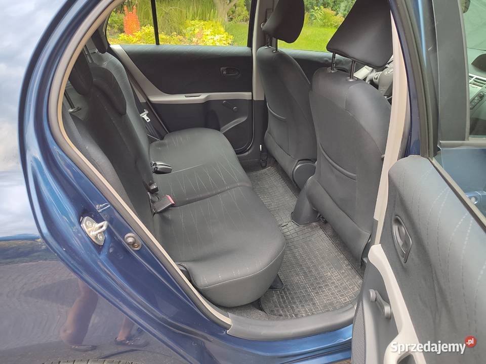 Toyota Yaris II 10 Luna AC 2006r małopolskie Kraków