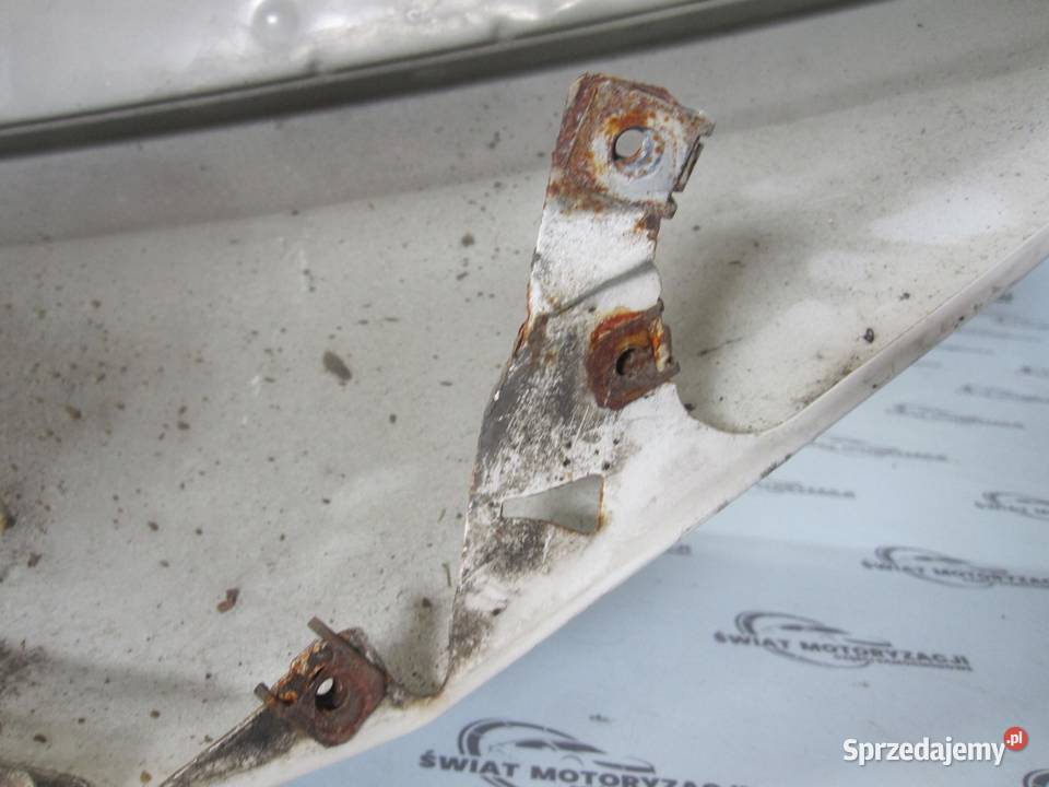 BMW E82 10r błotnik lewy przód